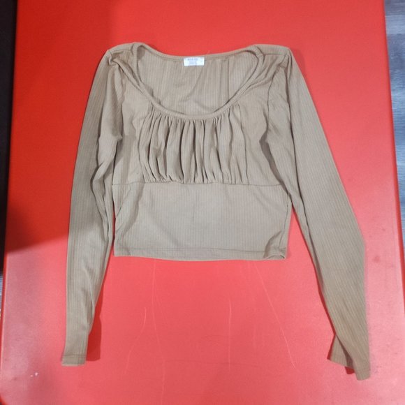 Ardene  Basic beige crop top women's size L - Picture 1 of 3